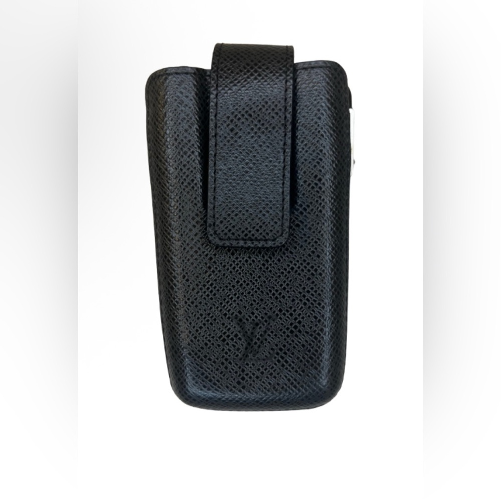 Louis Vuitton Black Taiga Etui Telephone Case With Clip